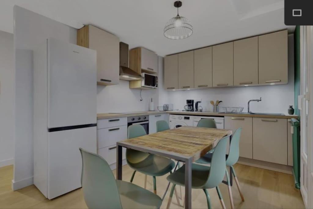 Appartement Neuf Pour 6, Parking Et Box, Au Calme Villeurbanne Exterior foto
